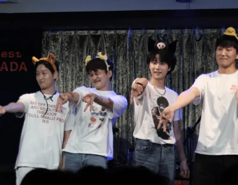 828 members are Gangil, Hoon, Junhyeok, and Minseung.