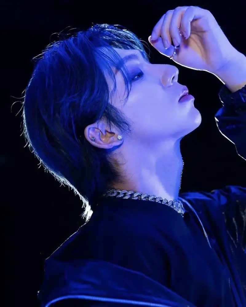 AMBITION member Rookie