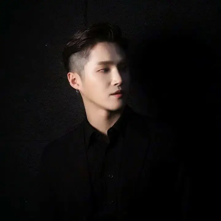 B.HEART member Tae U