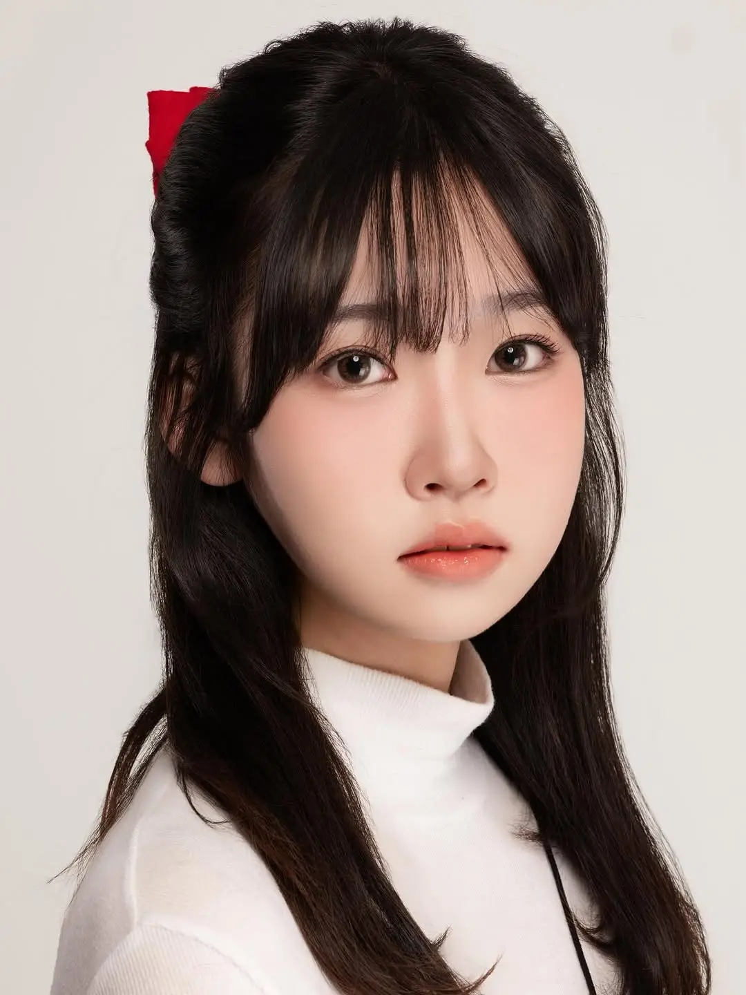 Continewd member Youjeong