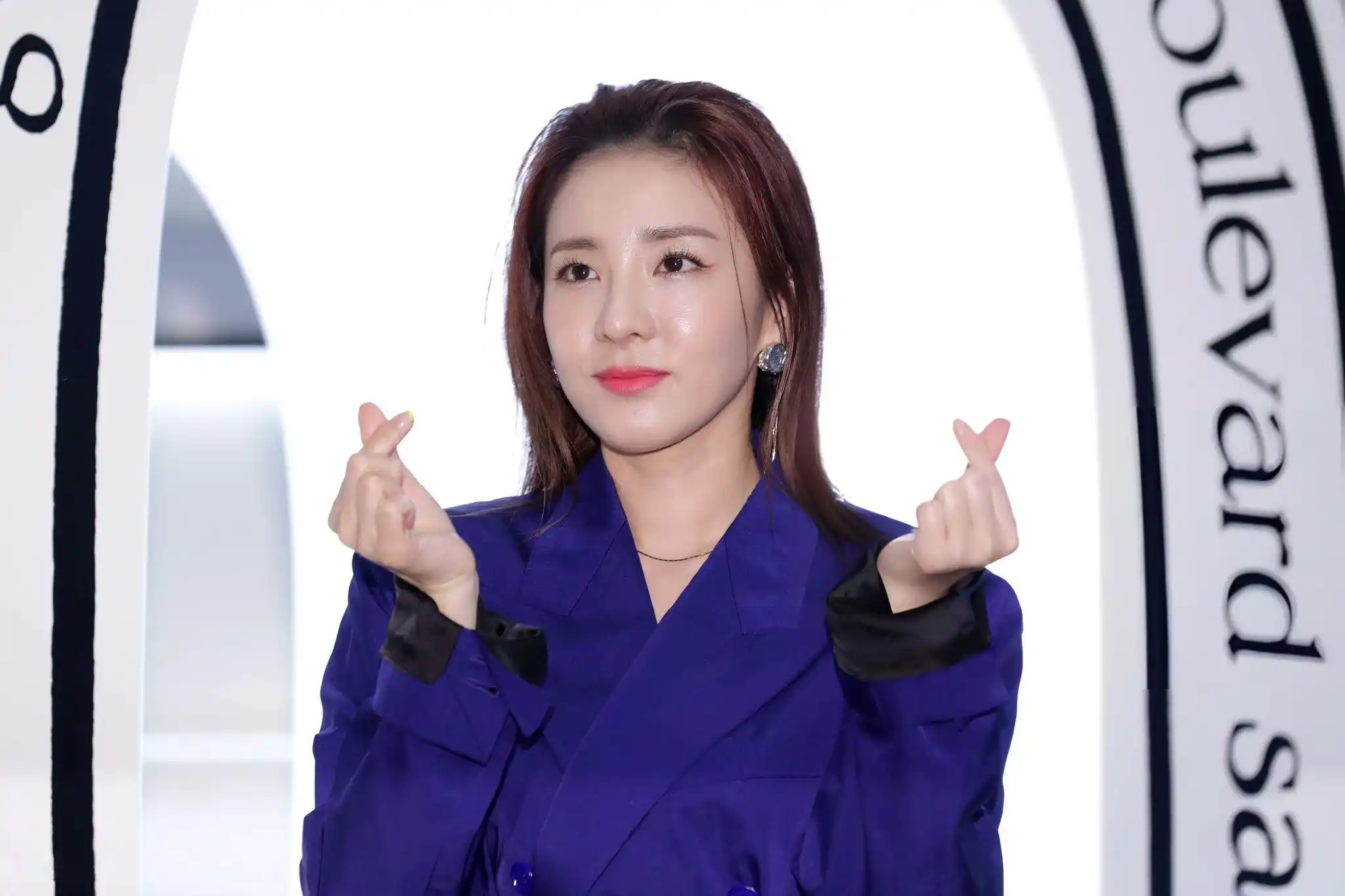 dara of 2ne1