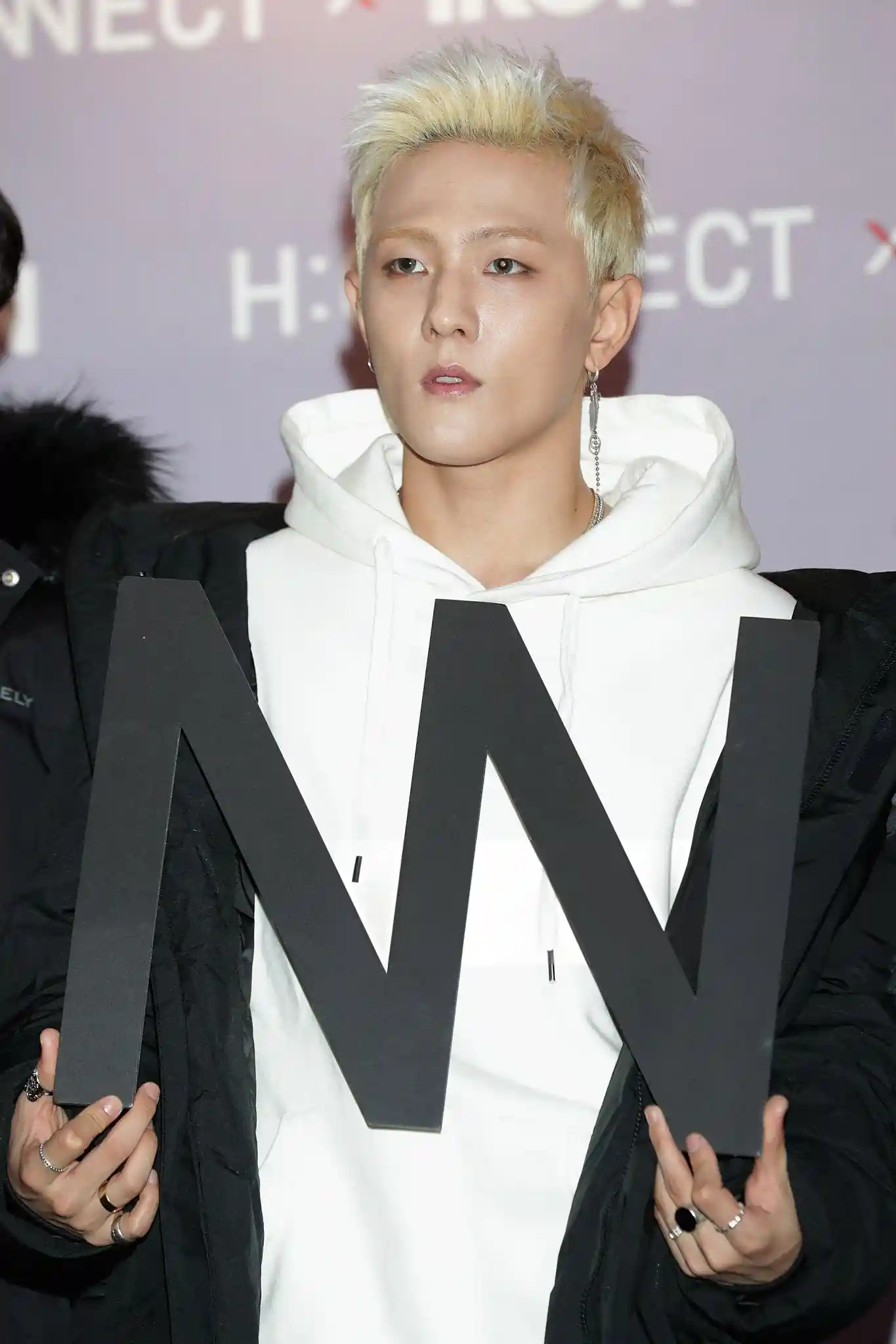 DK of IKON
