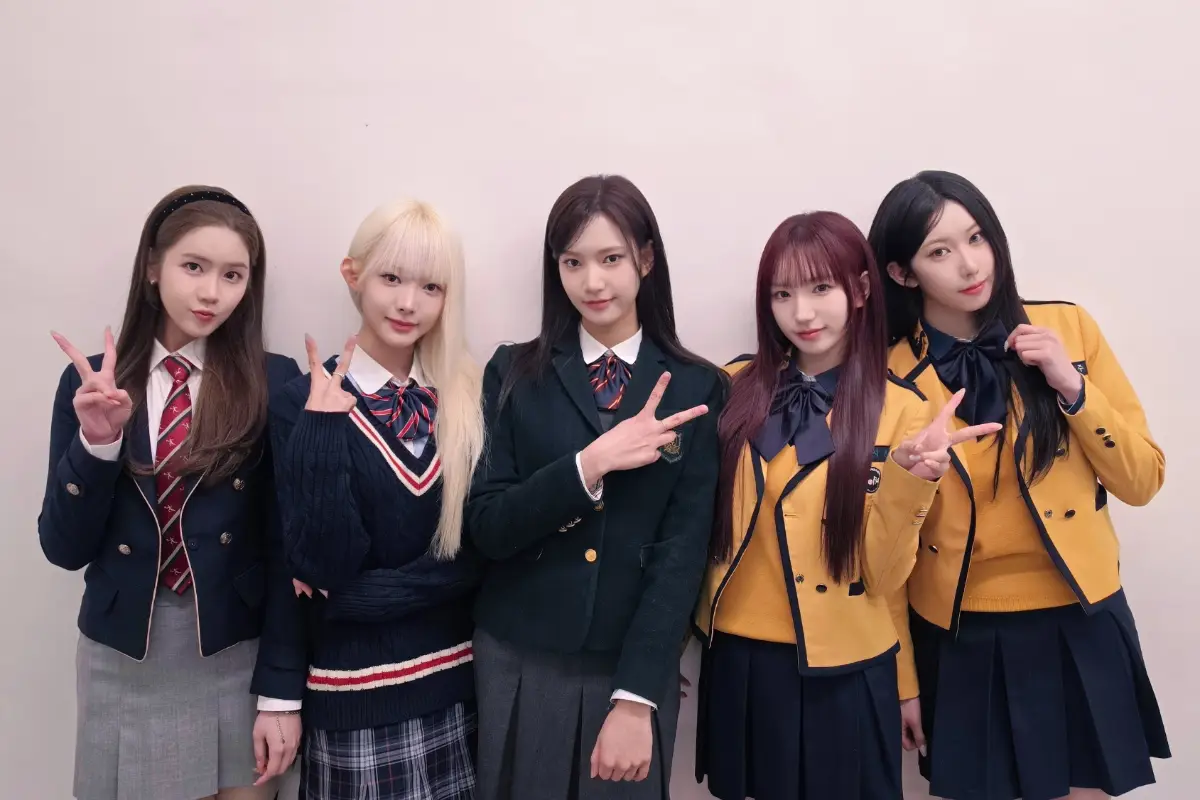 Geenius members are Yeyoung, Sion, Mika, Zoe, and Andamiro.