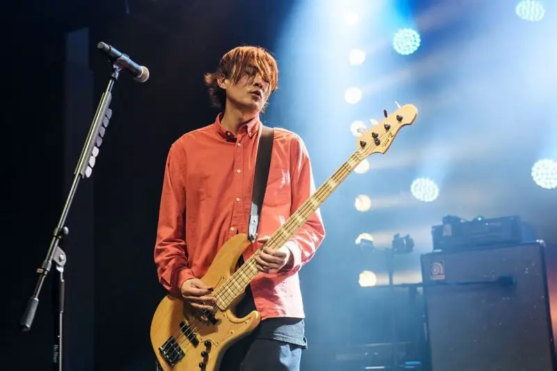 H a Lot member Jin Young Han