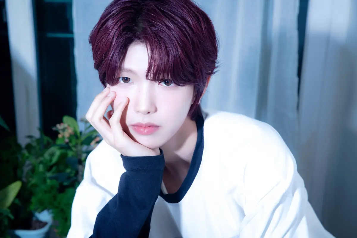 idntt member Choi GyeongBeen