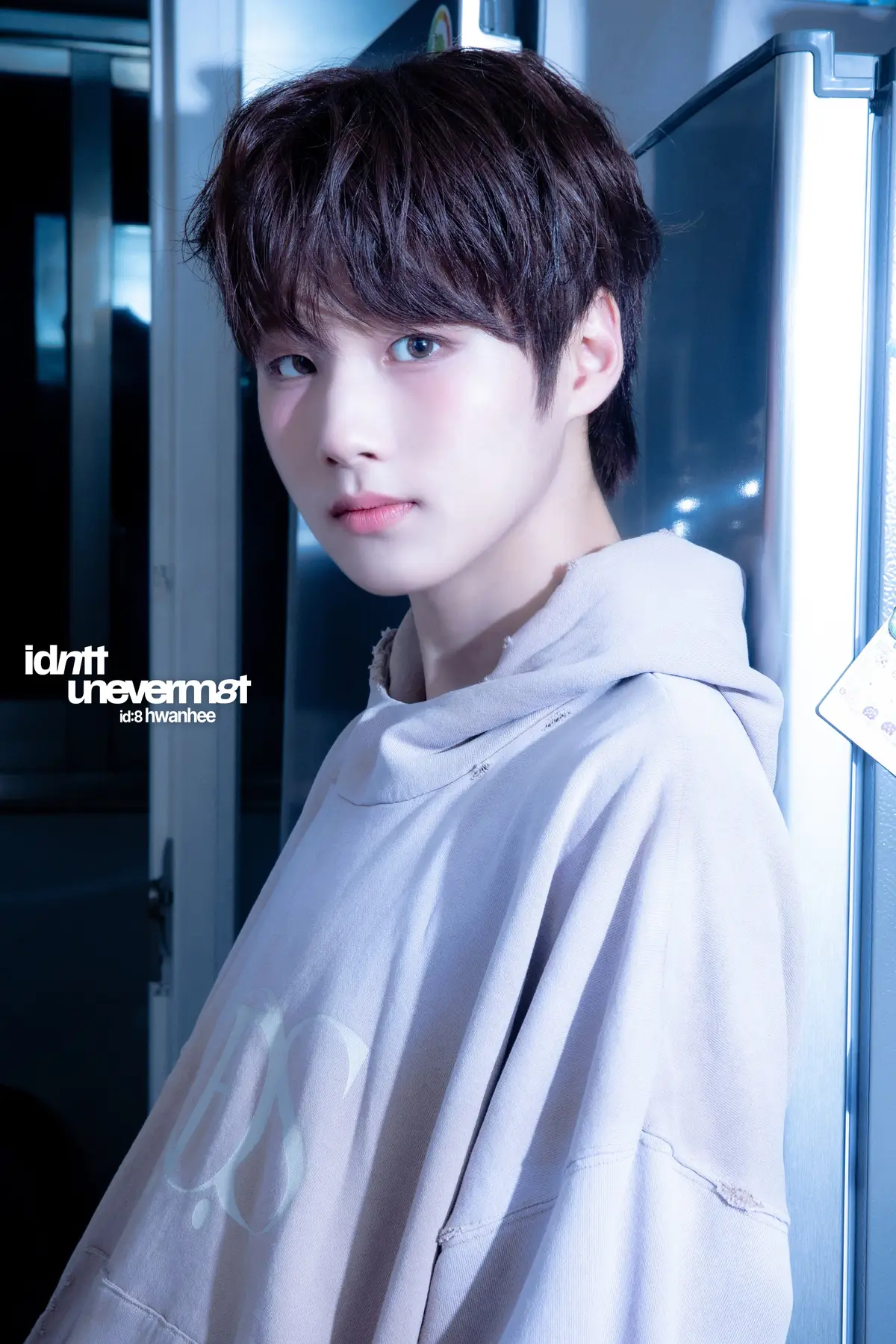idntt member Lee HwanHee