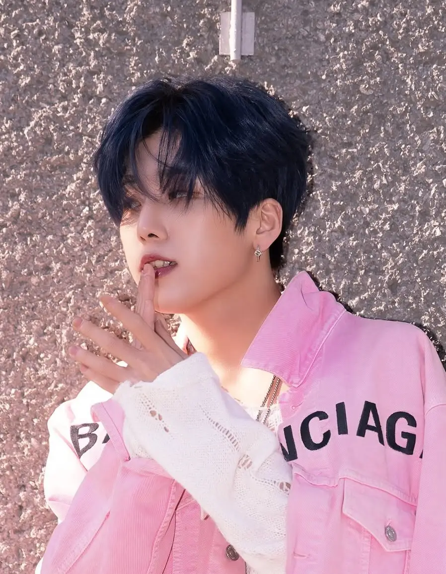 L5ST member Dojun