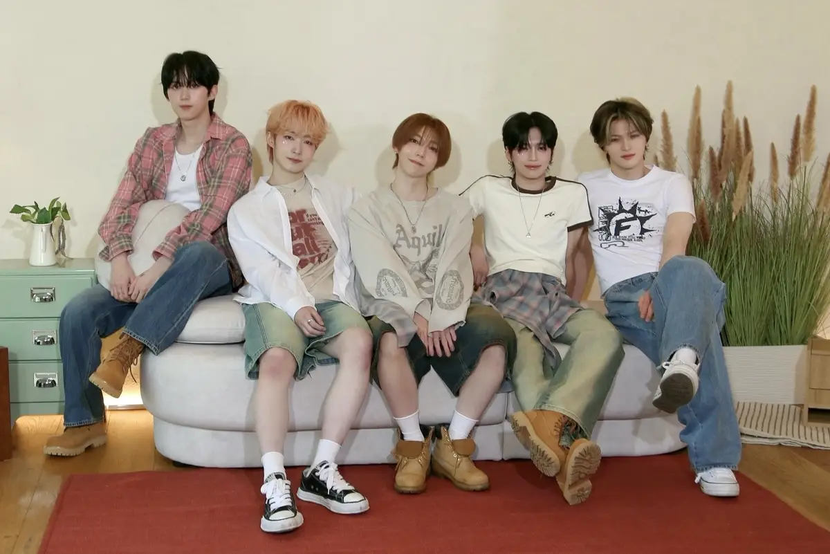 MY ONE members are R, Gyeol, Dojun, Zenon, and Shiro.