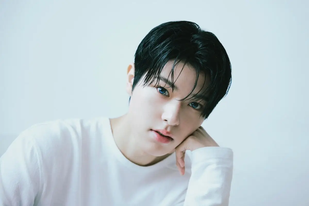 NEWBEAT member Kim Riwoo