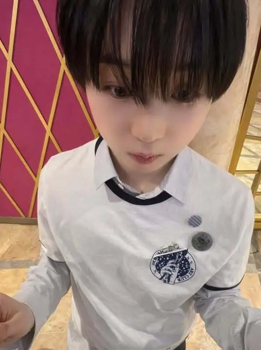 OUIBOYS member Seungjun