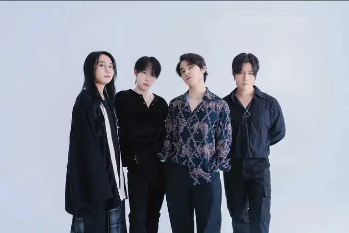 TheVV members are Sejin, Jinseop, Bongwoo, and Seungju.