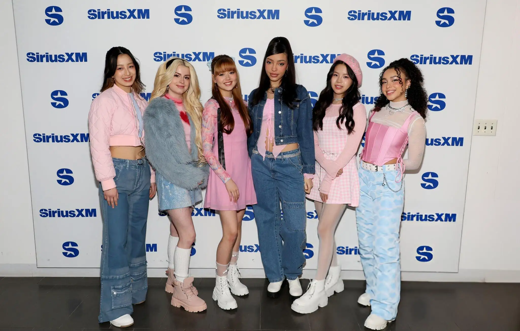 Lexi, KG, Kendall, Camila, Kaylee, and Savanna of GIRLSET