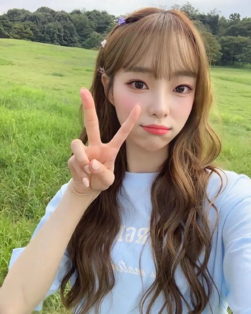 YOURS Members Profile YOURS former member Yebin